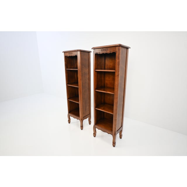 1920s Stickley Brothers “Quaint” Cherry Bookcases, Grand Rapids, Circa 1920s, a Pair | Newly Refinished For Sale - Image 5 of 17