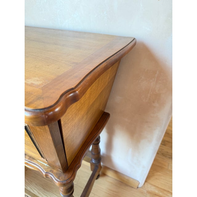 French Provincial Walnut-Veneer Dough Bin (Pétrin) Console, Early-Mid 20th C. Louis XIII Style For Sale - Image 12 of 18