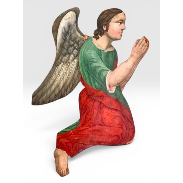 Traditional Early 19th Century Pair of Continental Polychrome and Gesso Decorated Carved Wood Adoring Angels. For Sale - Image 3 of 12