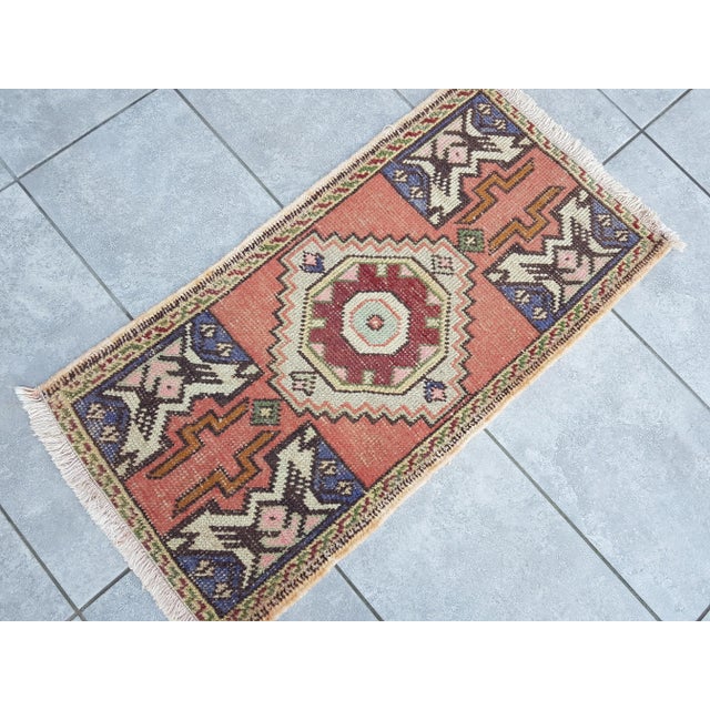 1950s 1950s Handmade Pale Orange Wool & Cotton Rug For Sale - Image 5 of 10