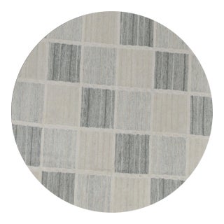Rug & Kilim’s Scandinavian Style Trapezoid Kilim in Gray With Geometric Pattern - 7x7 For Sale