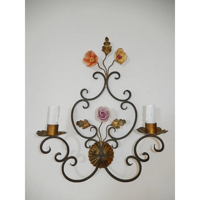 Bronze Florentine Bronze & Wrought Iron Porcelain Flowers Italian Tuscany Sconces 1900s For Sale - Image 8 of 11
