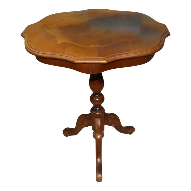 Small Chippendale Side Table with Inlays, 1970s For Sale