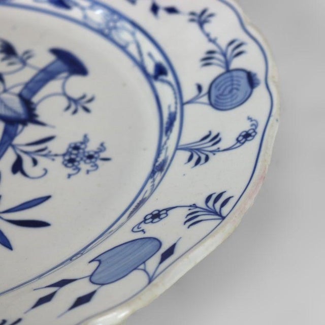 Antique Meissen Porcelain Charger With Onion Pattern C1900 For Sale - Image 6 of 7
