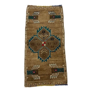 Eeart Colour Vintage Antique Wool Carpet For Sale