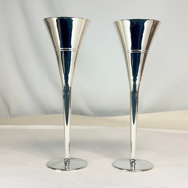 Contemporary 1980s Vintage Contemporary Postmodern Silver Plate Champagne Flutes - a Pair. For Sale - Image 3 of 10
