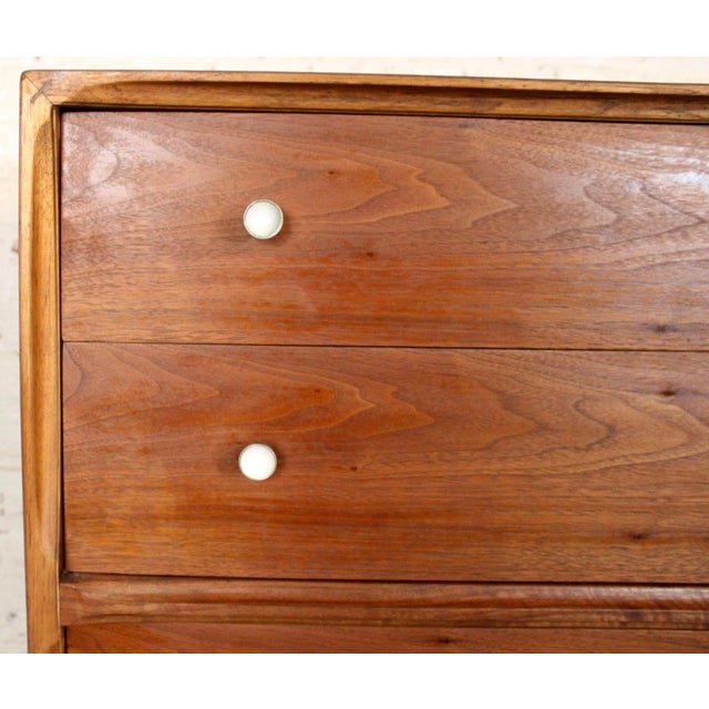 Mid 20th Century Modern Walnut Chest of Drawers by Vanleigh For Sale In New York - Image 6 of 14