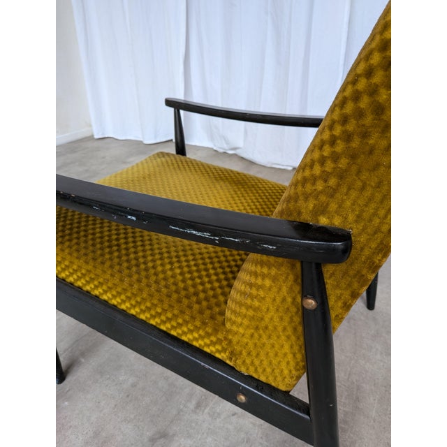 Mid-Century Modern Yellow Fabric Lounge Chair, 1970s For Sale - Image 11 of 18