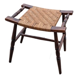 Early 20th Century Wicker and Turned Oak Wood Stool Bench For Sale