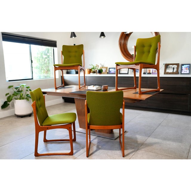 An exceptional set of four Danish Modern dining chairs designed and manufactured by Vamdrup Stolefabrik for Art Turn,...