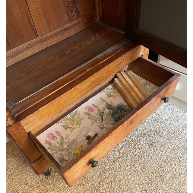 1900 - 1909 1900s French Pine Armoire For Sale - Image 5 of 13