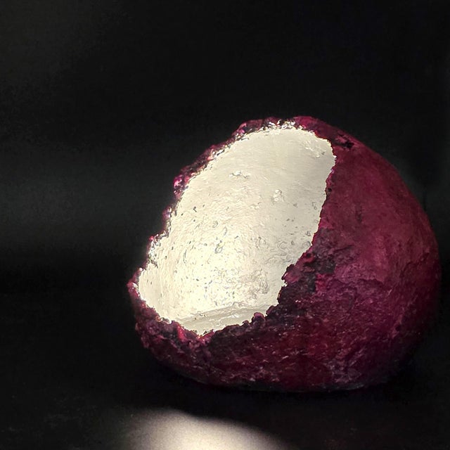 Contemporary Cecilio Rechargeable Usb Fucsia Lamp by Inconcreto For Sale - Image 3 of 10