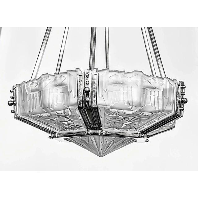 French Art Deco Pendant Chandelier by Hugue For Sale - Image 4 of 9