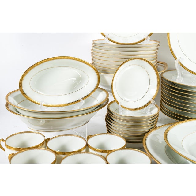 Vintage Haviland Limoges Marquis French Porcelain Dinnerware China Set With Serving Pieces—74 Pieces For Sale - Image 9 of 12