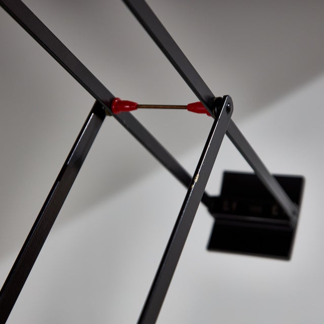 1970s Tizio Table Lamp by Richard Sapper for Artemide, 1970s For Sale - Image 5 of 16