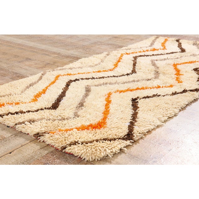 Ivory Vintage Azilal Moroccan Rug, 03'00 X 06'05 For Sale - Image 8 of 10