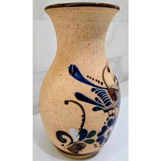 Vintage Mexican Tonalá Style Sandstone Bird Pottery Vase – Hand Painted Folk Art For Sale In Dallas - Image 6 of 9