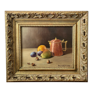 1959 Max H. Weiss Original Still Life Oil Painting – Fruit & Copper Teapot in Ornate Gold Carved Frame