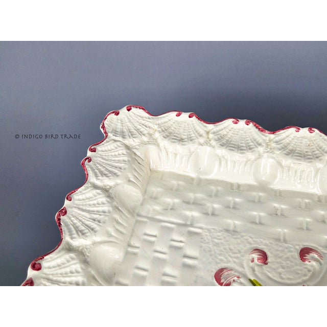 Ceramic Vintage Italian Porcelain Cake Pastry Display Pedestal Stand Seashell Scalloped Edge and Hand-Painted Strawberries Made in Italy For Sale - Image 7 of 12