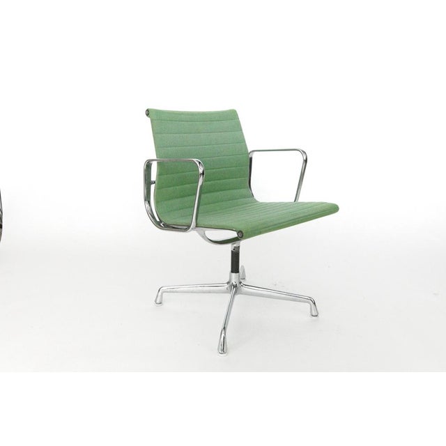 EA 108 Swivel Chair with Aluminium Frame by Charles & Ray Eames for Herman Miller / Vitra, 1970s For Sale - Image 12 of 12