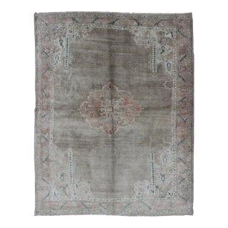 Mid 20th Century Lightly Colored Vintage Turkish Oushak Rug With Medallion Geometric Border For Sale