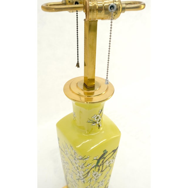 Metal Trees & Birds Decorated Ceramic Asian Vase Shape Table Lamp on Brass Base MINT For Sale - Image 7 of 9