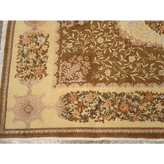 Textile Galerie Shabab Collection Mid-20th Century Turkish Herekeh Rug For Sale - Image 7 of 10