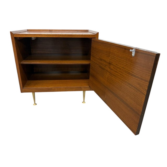 Mid-Century Modern Catseye 4-Piece Walnut Bedroom Set W/Original Legs For Sale - Image 12 of 12