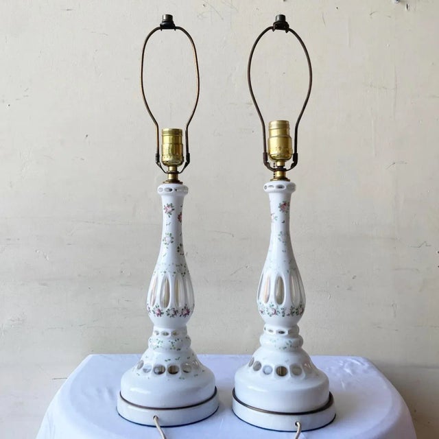1950s Vintage Sculpted Porcelain Table Lamps For Sale - Image 5 of 6