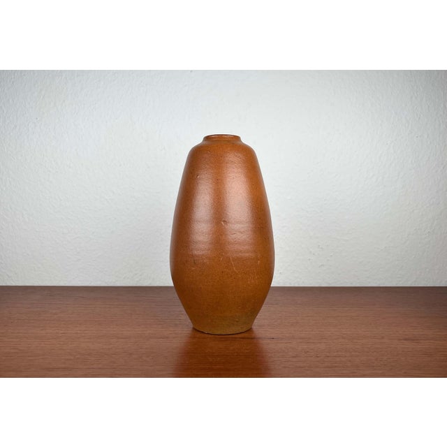 Mid-Century Modern Eastern German Studio Pottery Minimalist Vase from Paul Eydner, Waldenburg, 1960s For Sale - Image 11 of 11