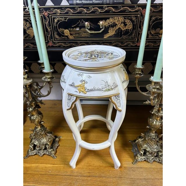1980s Chinoiserie Mother-of-Pearl Inlaid Tall Stool or Side Table With Glass Top, 25" For Sale - Image 13 of 17