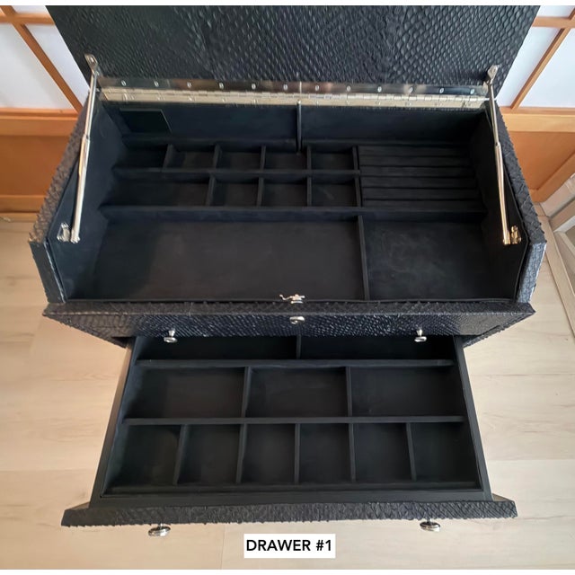 Elisabeth Weinstock Large Black Bespoke Snakeskin 4-Drawer Luxury Jewelry Chest / Case - Rare For Sale - Image 11 of 16
