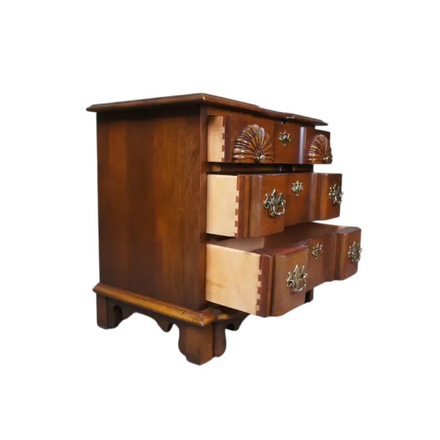 Wood 1980s Lexington Furniture Vintage Cherry Wood Goddard Block Front Chest of Drawers Nightstand or Side Table - 1980s For Sale - Image 7 of 8