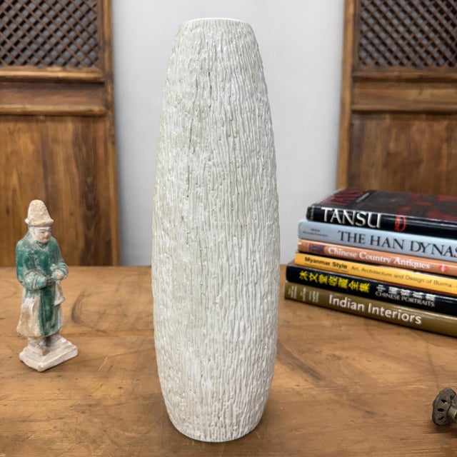 Late 20th Century Textured White Bark Styled Ceramic Vase with Round Opening For Sale - Image 5 of 10