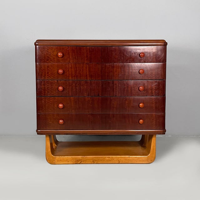 Italian Art Deco chest of drawers in wood and marble, 1930s Chest of drawers with rectangular white marble top with wooden...