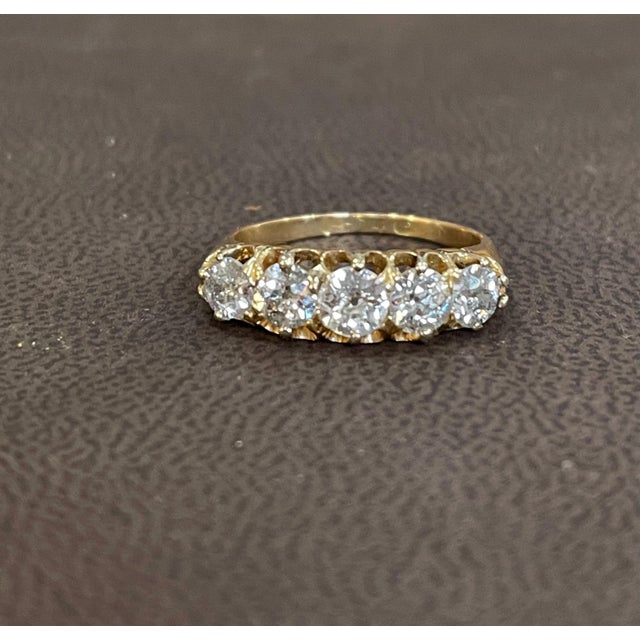 5 Diamonds, Unisex 1-Row Diamond Band Ring in 14 Karat Yellow Gold For Sale - Image 12 of 18