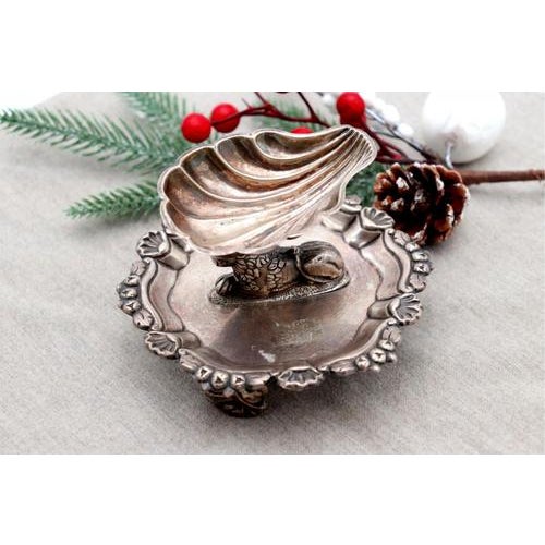 Silver Shell Ring Dish with Lion Applique For Sale - Image 3 of 8