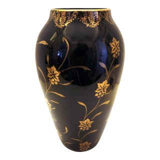 Brilliant Elegant Black Porcelain Italian Vase & Gilt Design by Tognana Porcellane – 10.5” For Sale