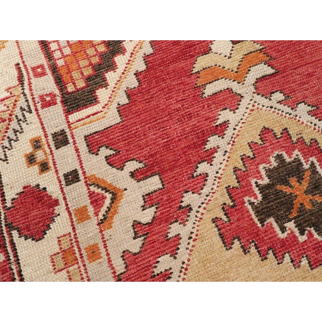 Mid 20th Century Galerie Shabab Collection Mid-20th Century Handmade Turkish Oushak Throw Rug in Red and Ivory For Sale - Image 5 of 9