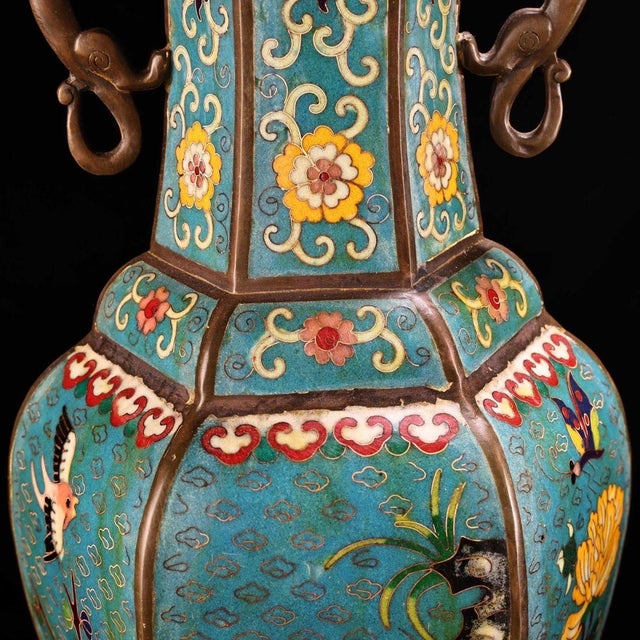 Late 19th Century Cloisonné Enamel Hexagonal Vase With Dragon Handles, 5000g For Sale - Image 4 of 9