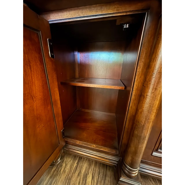 Wood Thomasville Fredericksburg Marble Top Mahogany Credenza / Buffet – Classic Traditional With Fluted Columns For Sale - Image 7 of 10