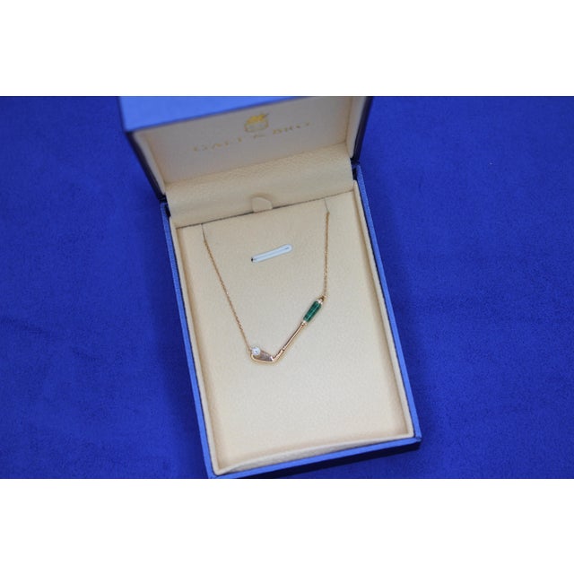 Diamond Malachite Golf Club Birdie Charm 18 Karat Yellow Gold Necklace Pendant For Sale - Image 9 of 18