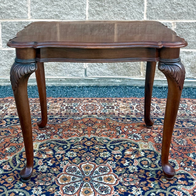 Ethan Allen 1980s Knob Creek Traditional Queen Anne Solid Cherry Side Table With Carvings For Sale - Image 4 of 10