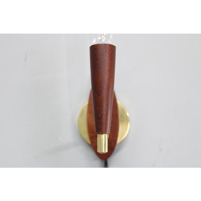 Mid-Century Modern Danish Teak and Brass Wall Lights, 1960s, Set of 2 For Sale - Image 6 of 10