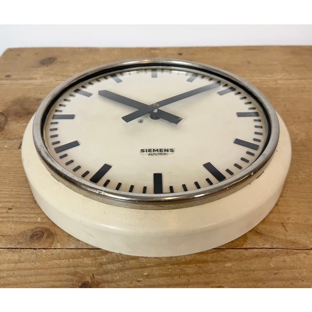 Industrial Factory Beige Wall Clock, Austria, 1960s For Sale - Image 13 of 17