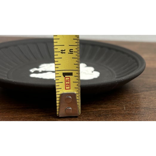 Vintage Wedgwood Black Jasperware Fluted Trinket Dish - Aurora Chariot Design For Sale In Los Angeles - Image 6 of 8