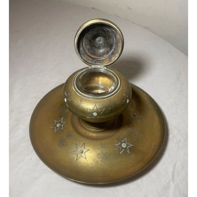 Antique 19th Century Victorian Gilt Bronze Brass Writing Desk Star Inkwell Stand For Sale In New York - Image 6 of 10