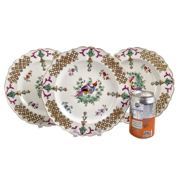 Chelsea-Style Reticulated Porcelain Plates from Samson, 1860s, Set of 3 For Sale - Image 11 of 12