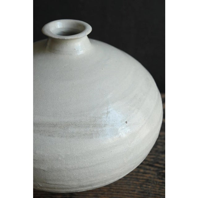 Joseon Dynasty White Porcelain Jar / 15th-19th Century / Excavated Flower Vase For Sale - Image 12 of 18