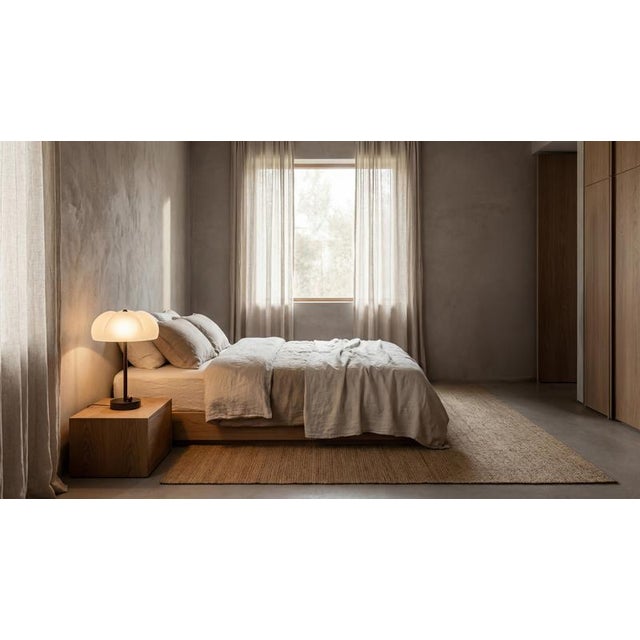 Hana MD Table Lamp in Borosilicate Glass and Brass Finish by Schwung For Sale - Image 4 of 18